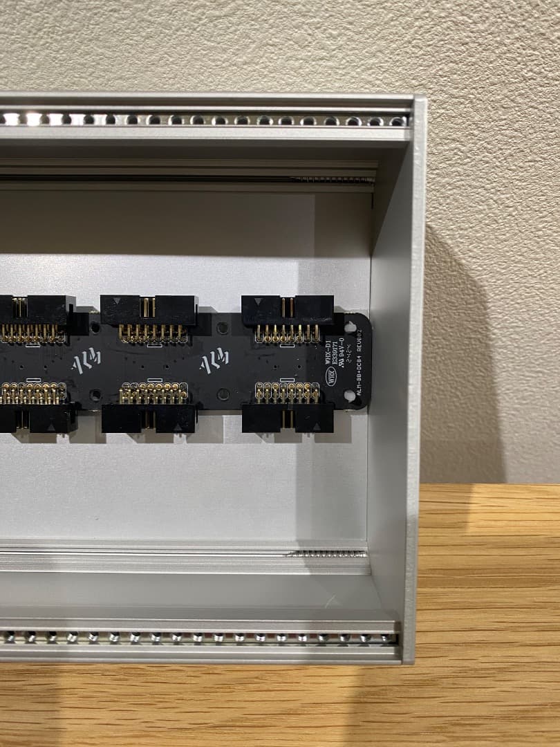 【ほぼ未使用】ALM Busyケース 84HP、カバー、ブランクパネル、電源付き