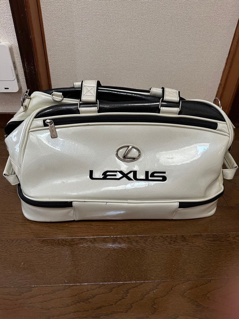 LEXUS レクサス ボストンバッグ ゴルフ男女兼用 収納ポケット付　ホワイト