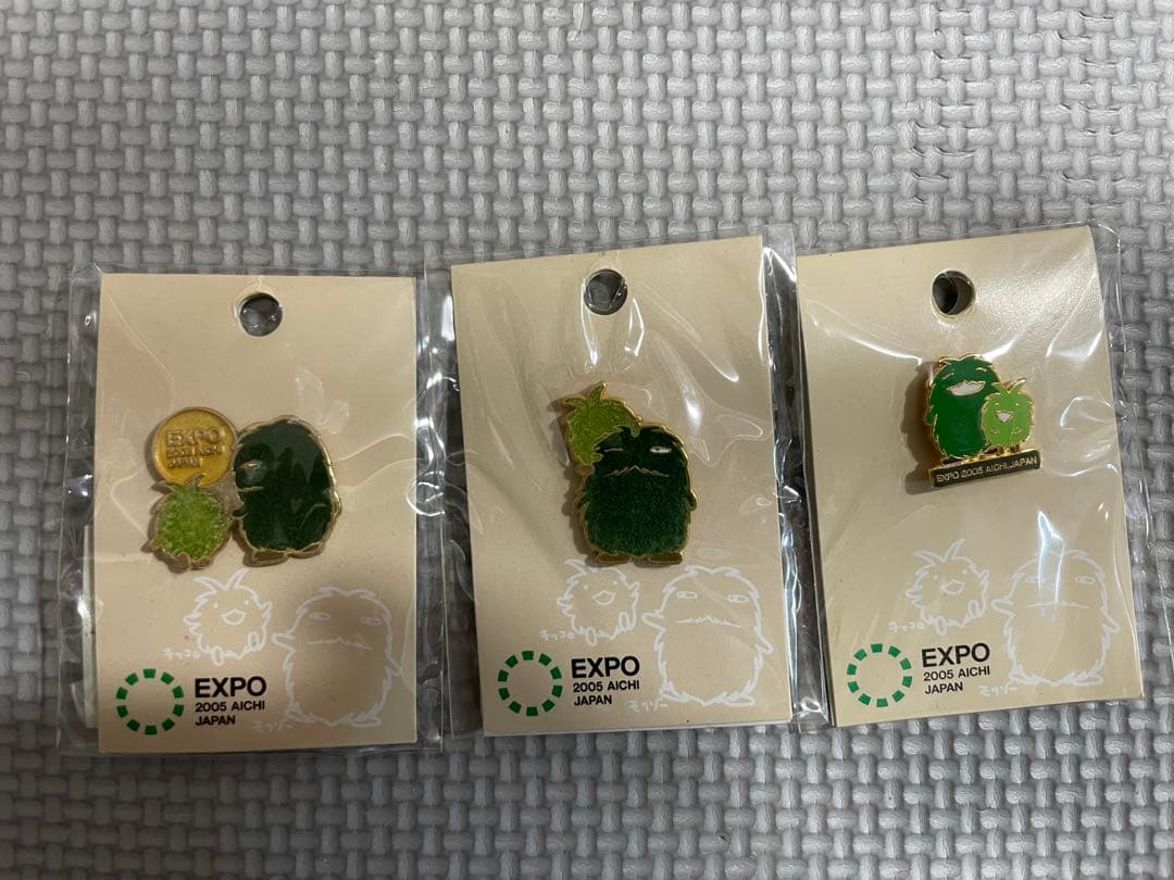 愛知万博　モリゾーとキッコロ　ピンバッチ　ストラップ