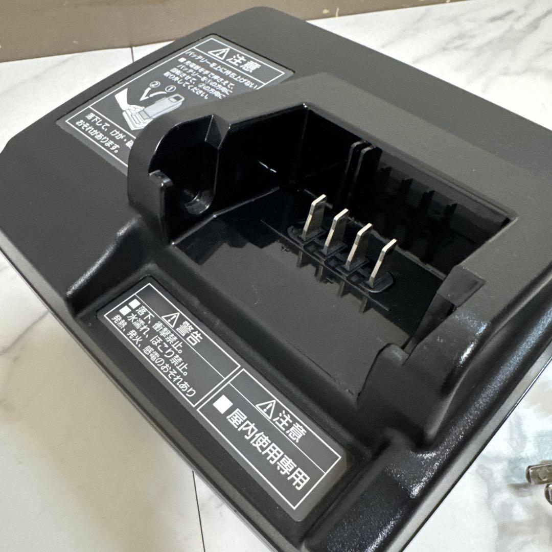 送料込 Panasonic スタンド式 専用充電器 急速充電 NK-J073Z