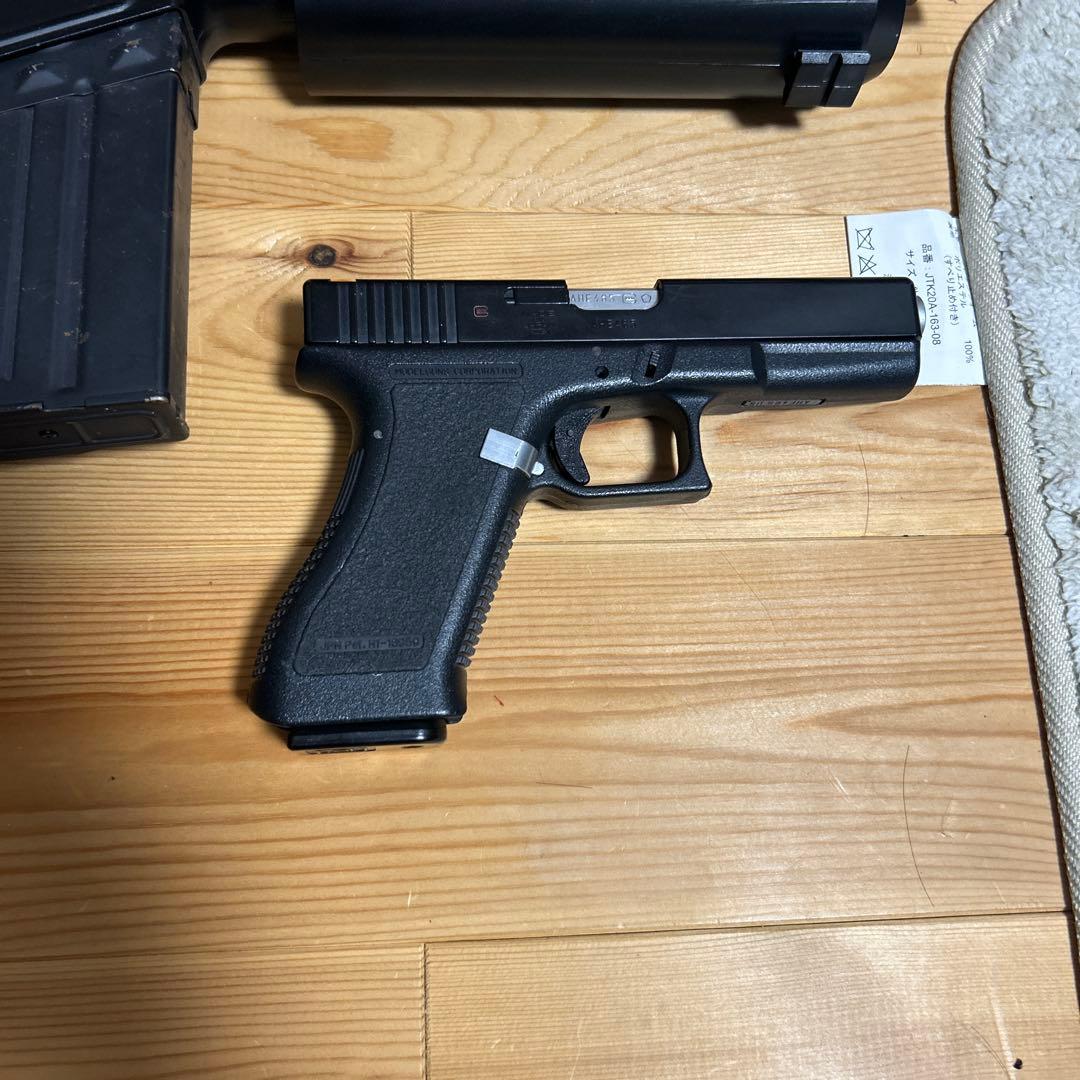 東京マルイ　M4、G LOCK22セット