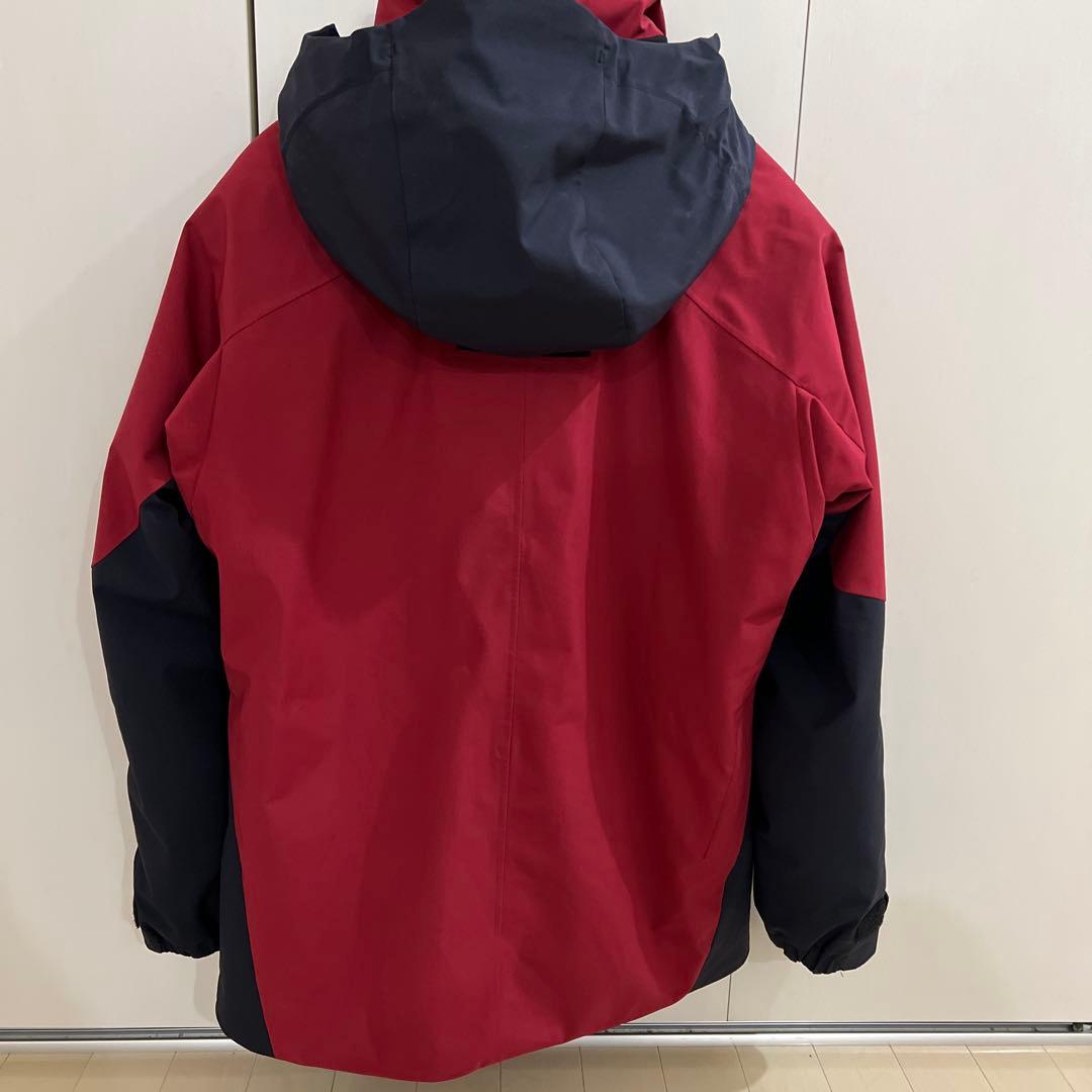 デサントSIO INSULATED JACKET（Mサイズ）ワッペン剥がし跡有