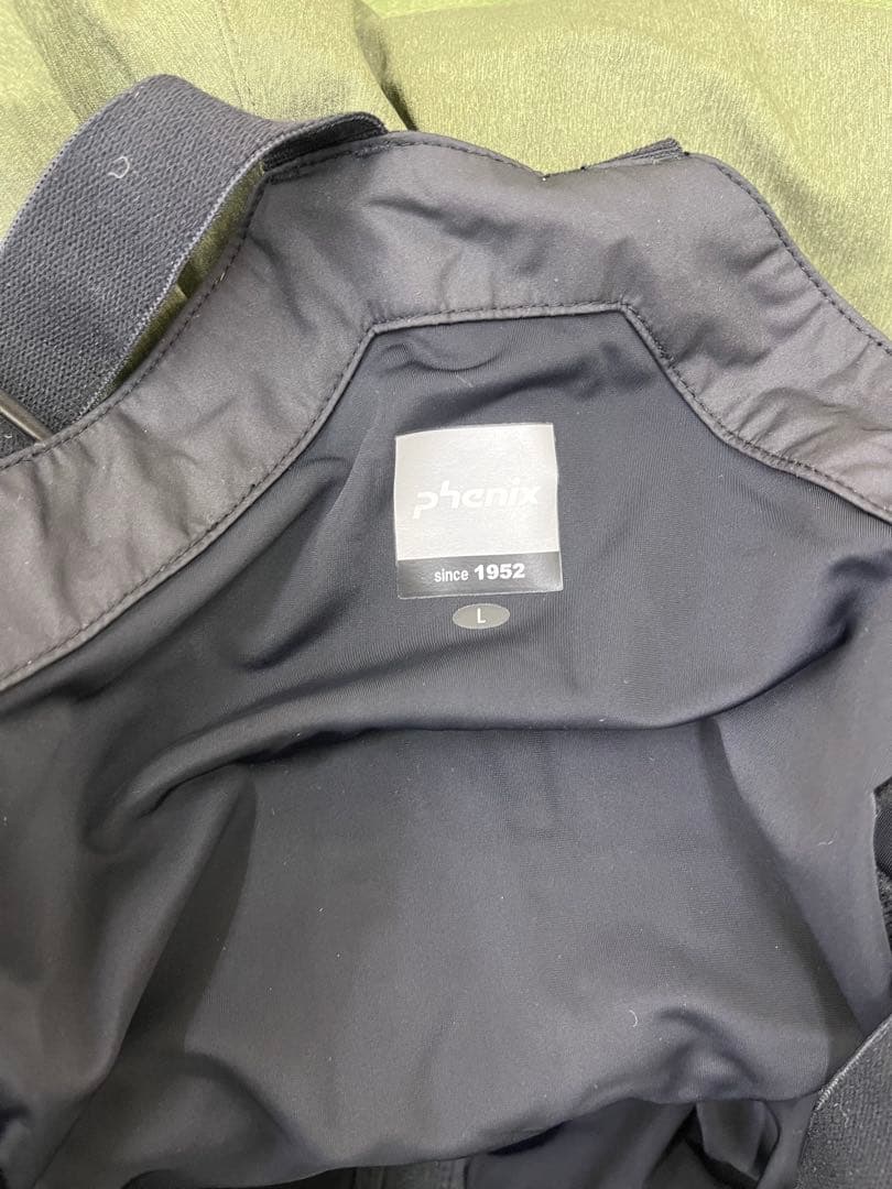 ミルクティさん専用新品未使用　phenix スキーウエア　上Mサイズ　下Lサイズ