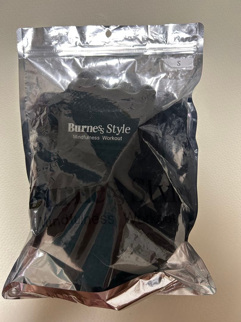 Burnes Style ボクシンググローブ Sサイズ、シューズMサイズブラック