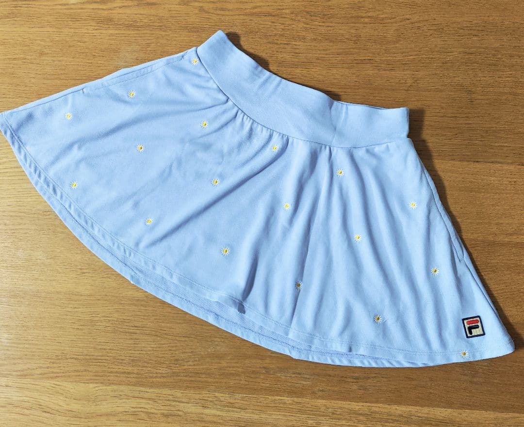 FILA 水色 花柄刺繍 　上下セット