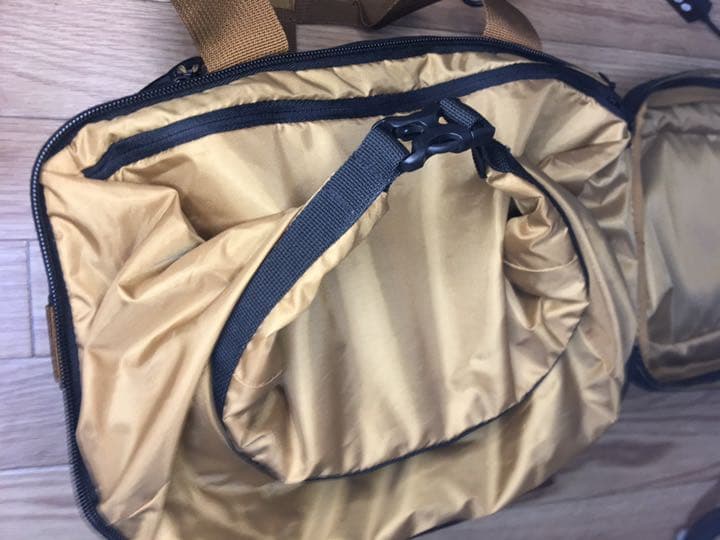 トランクバッグ　自転車用キャリアバック　basil社　MilesTrunkBag