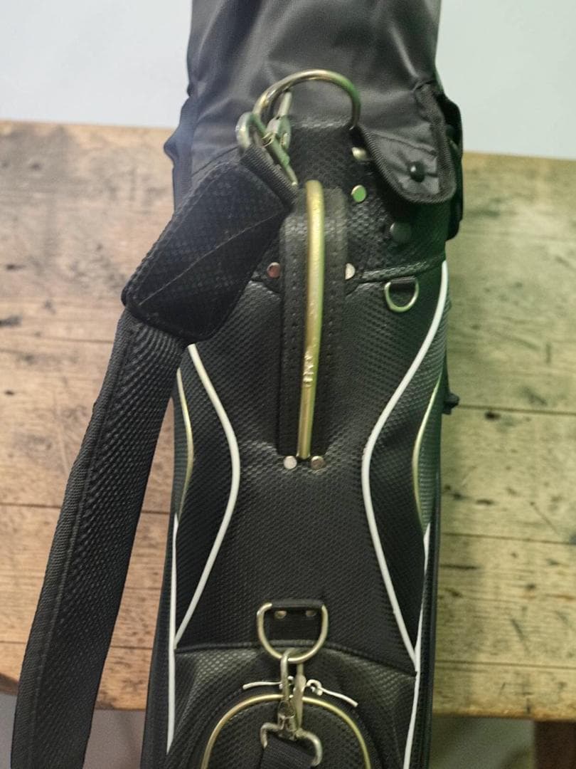 m送料無料/超美品　Srixon ゴルフバッグ・キャディバッグBLACK