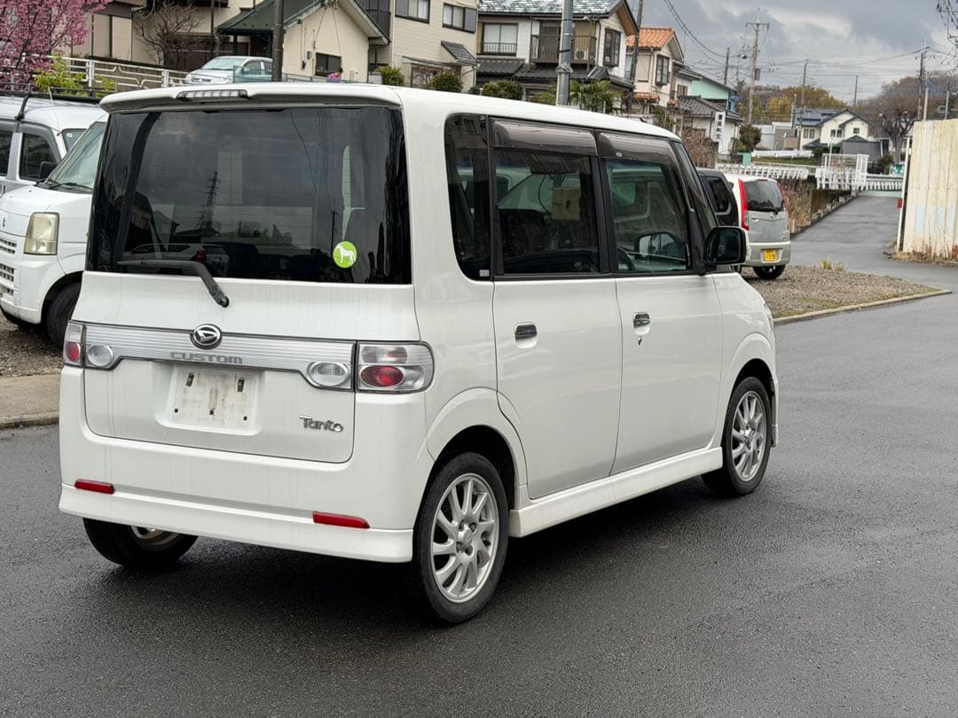 ダイハツ タント年式平成19年車検車検無しで8万2年で11万円です！