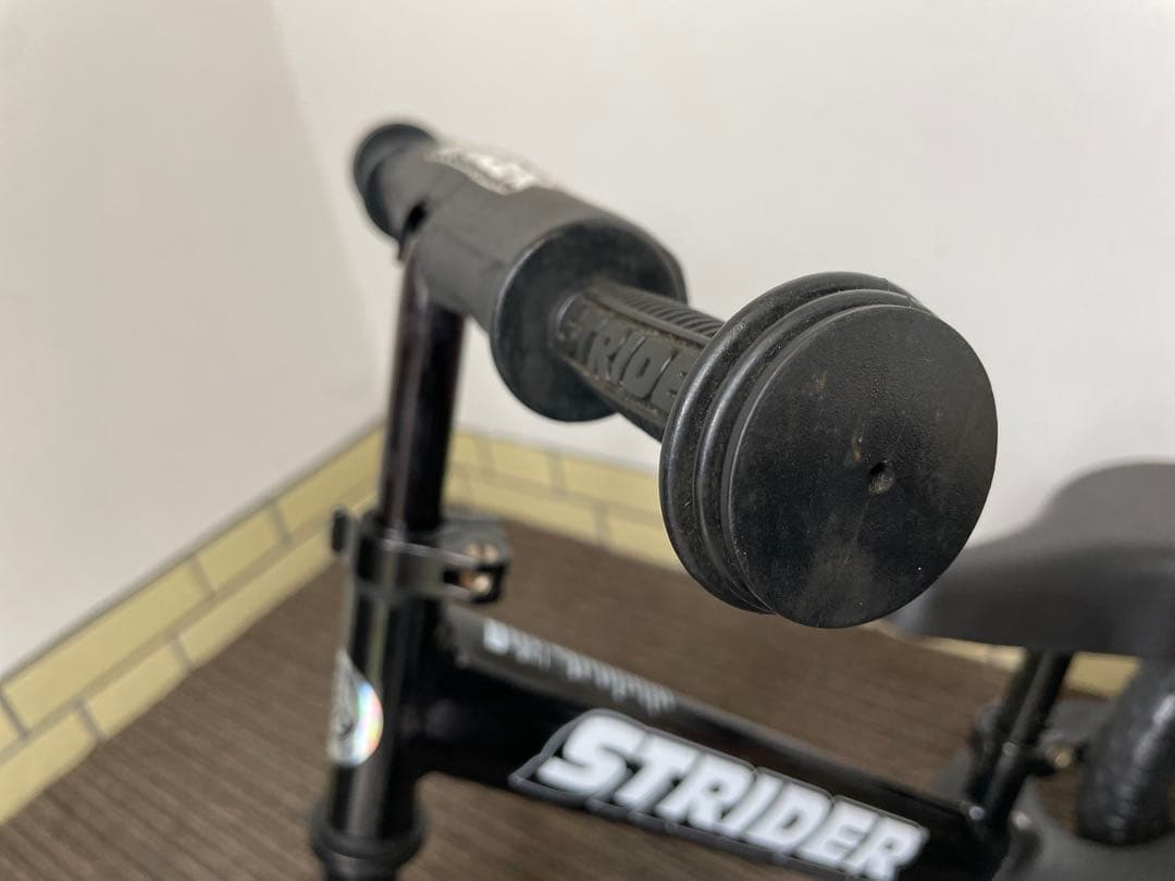 【極美品】 STRIDER SPORT ブラック 12インチ バランスバイク