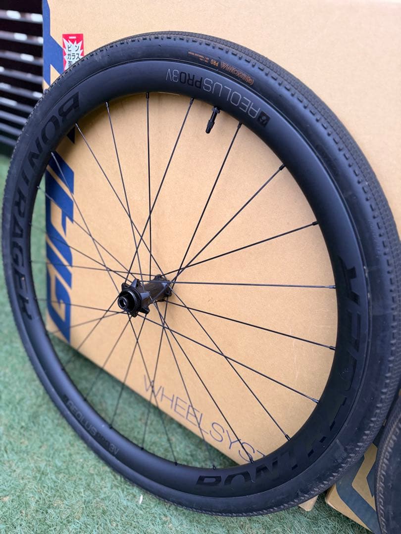 Bontrager Aeolus Pro 3V 前後セット（38cタイヤ付）
