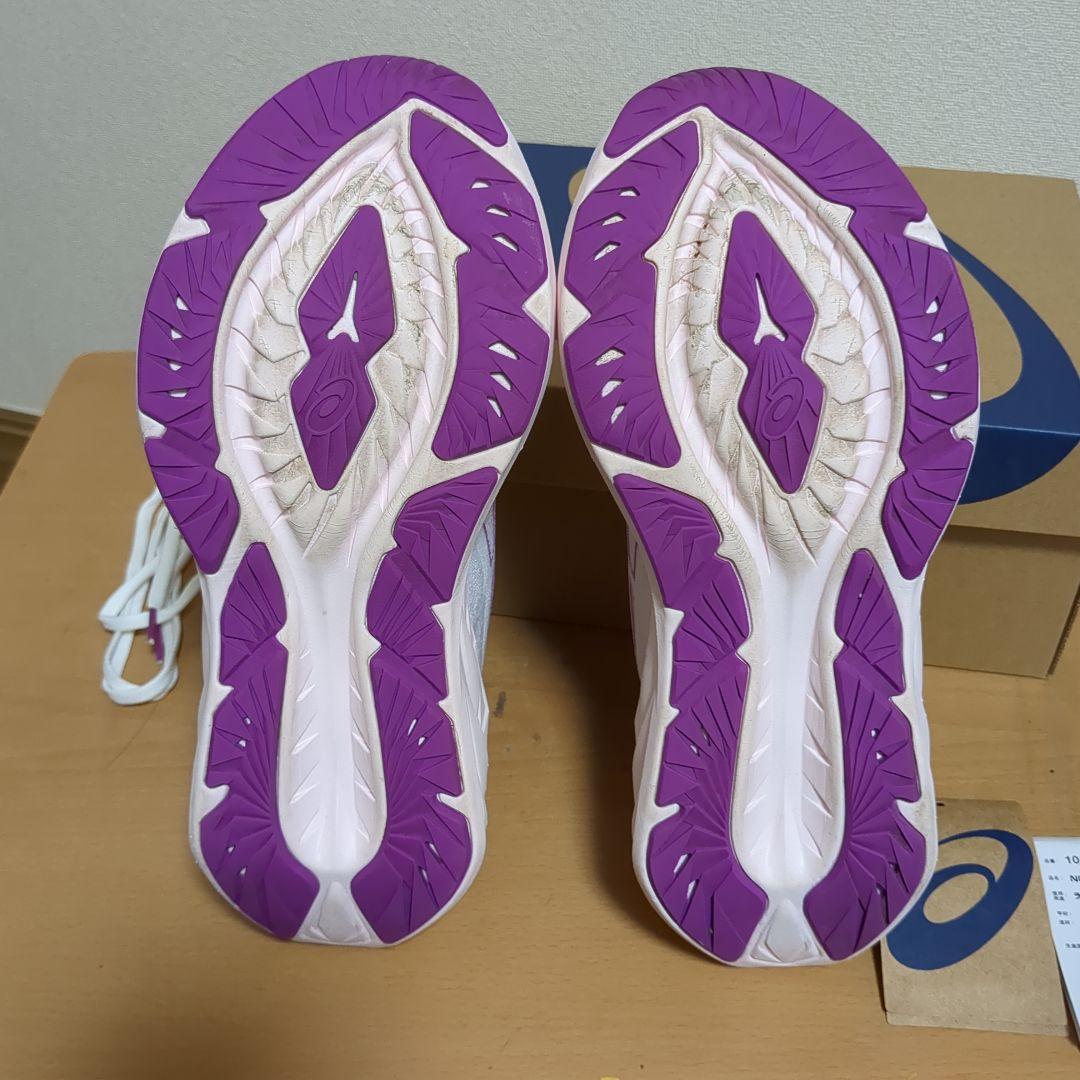 ASICS　NOVABLAST4★ランニングシューズ★レディース★23.5