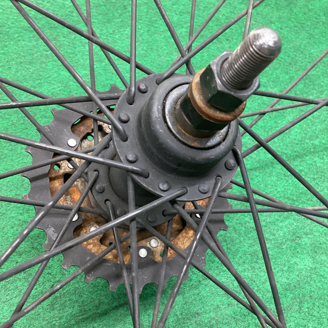 アルミリム　後輪 700c リア 35cタイヤがついてました