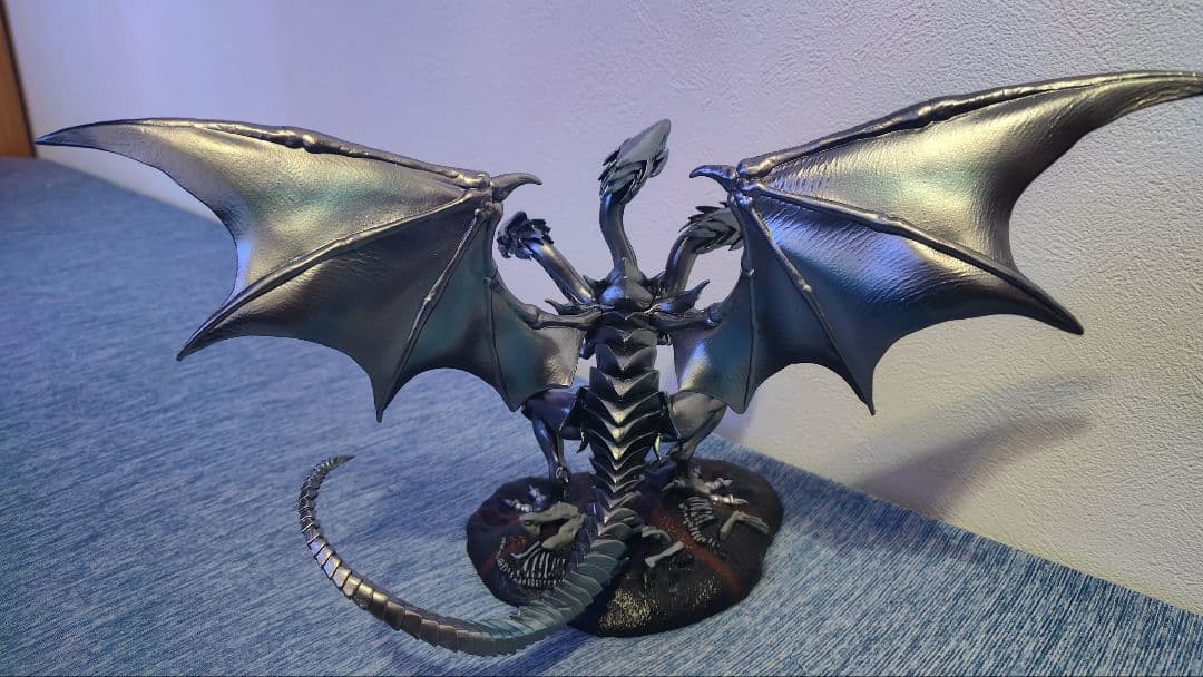 ブルーアイズアルティメットドラゴン フィギュア