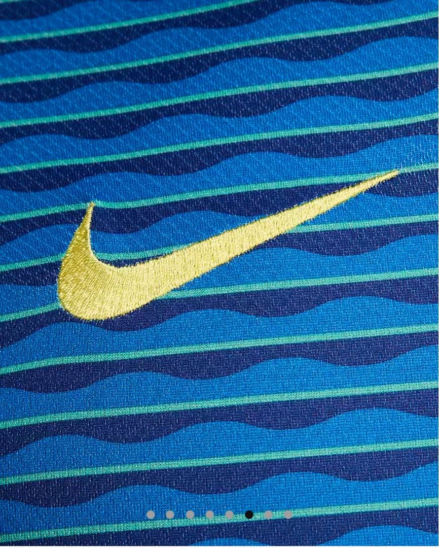 ⭐️新品未使用 正規品NIKE⭐️ ブラジル代表 アウェイ レプリカユニフォーム M