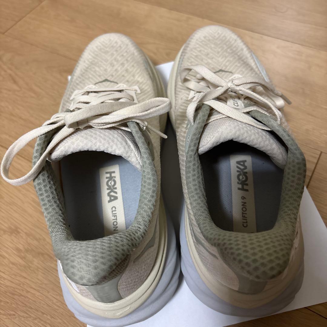 スパイク・シューズ HOKA CRIFTON9
