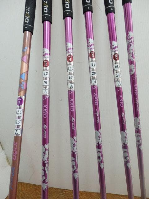 （CB新品）ゼクシオ11&１０レディースゴルフセット