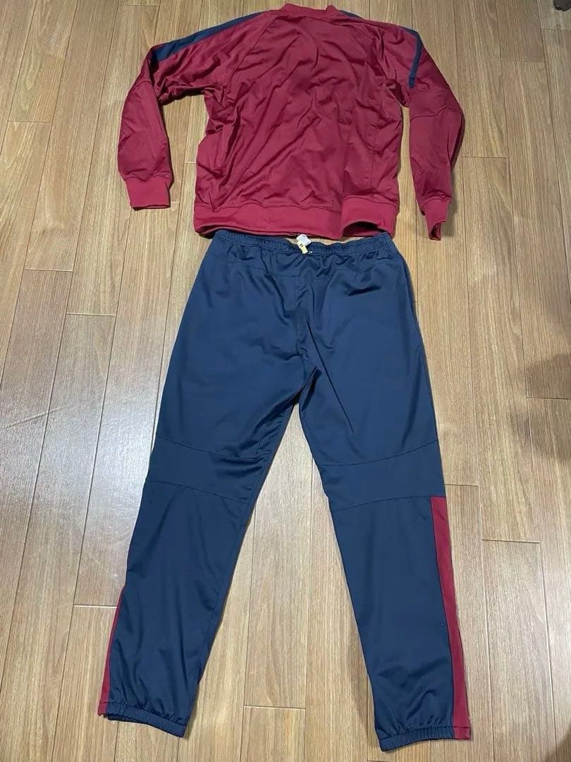【未使用に近い】サッカー　ジャージ上下　NIKE ナイキ