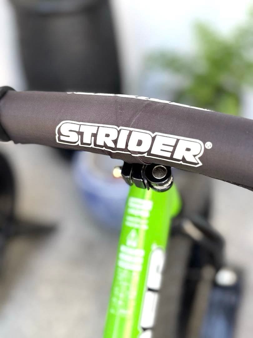♦︎2台セット販売♦︎ ストライダー12スポーツ グリーンとブラック ♦︎車輪立て付き