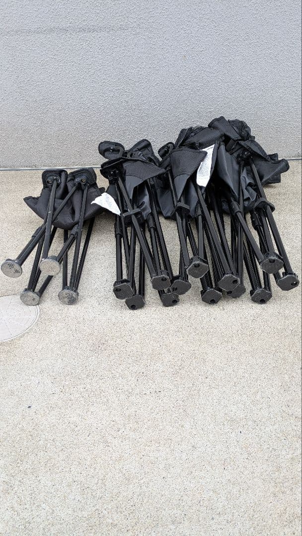 Coleman 折りたたみチェア 黒 4脚セット 大3脚 小1脚