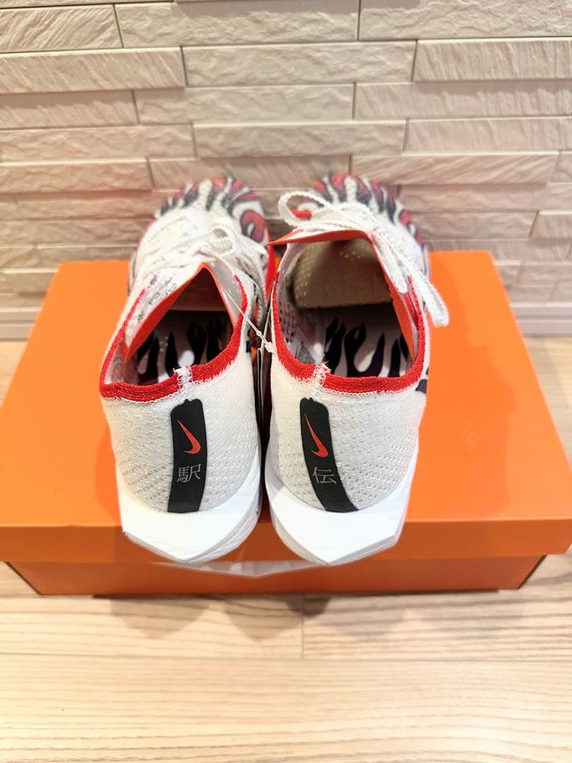 新品未使用　ヴェイパーフライネクスト%3 27cm