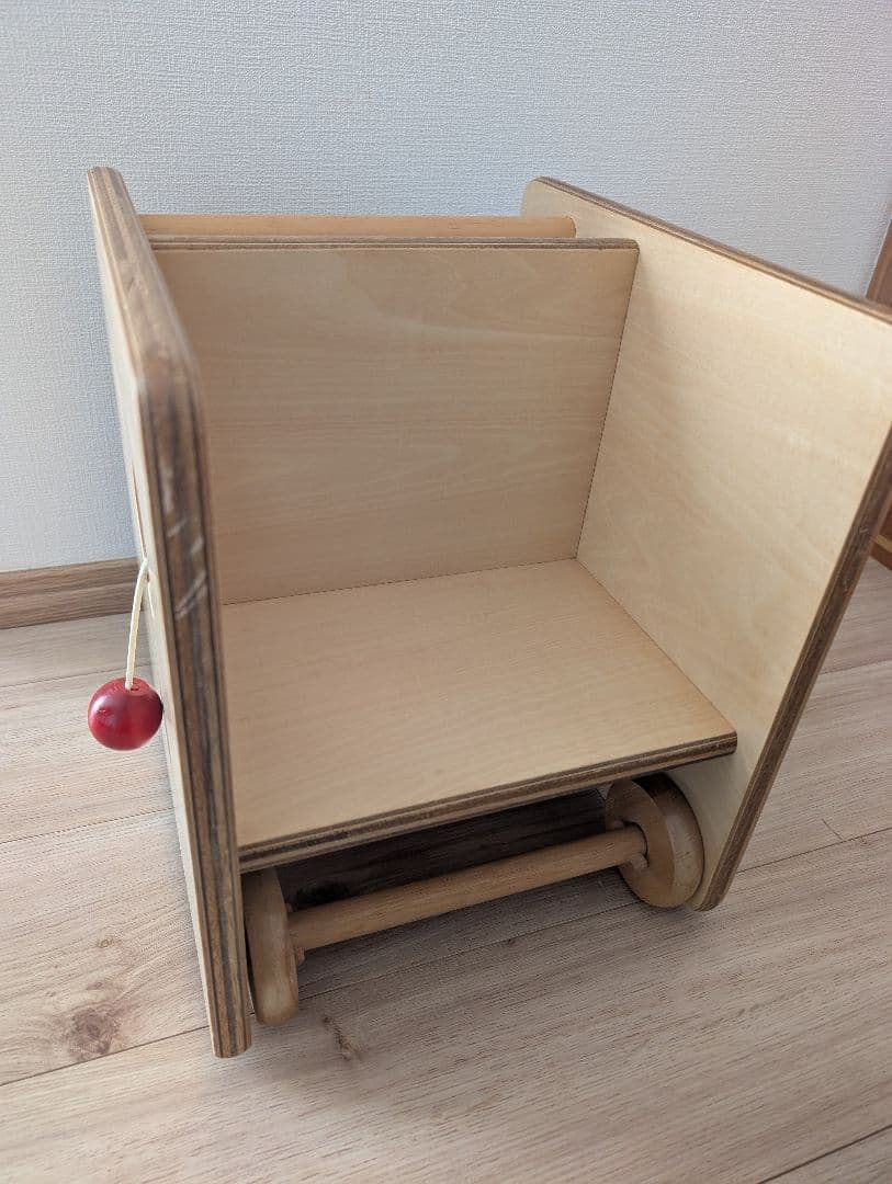 即発送★ポエム 王様の宝箱 知育玩具 子供用椅子 手押し車