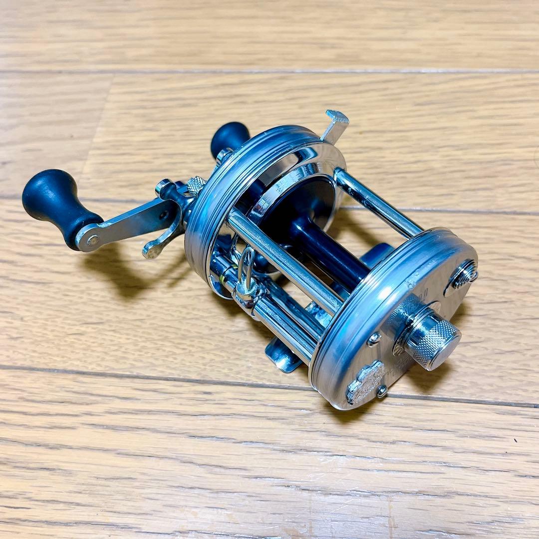 美品　超希少　ABU アブ　アンバサダー 6500C 010001
