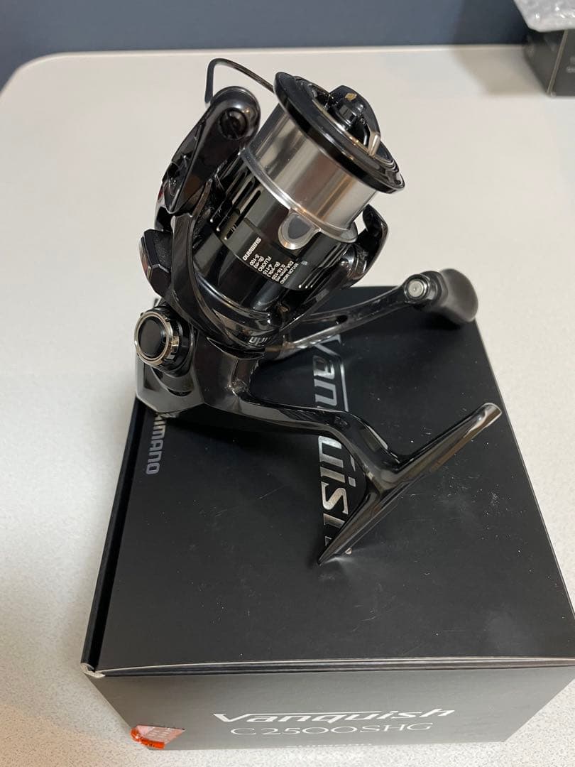 SHIMANO Vanquish C2500SHG スピニングリール