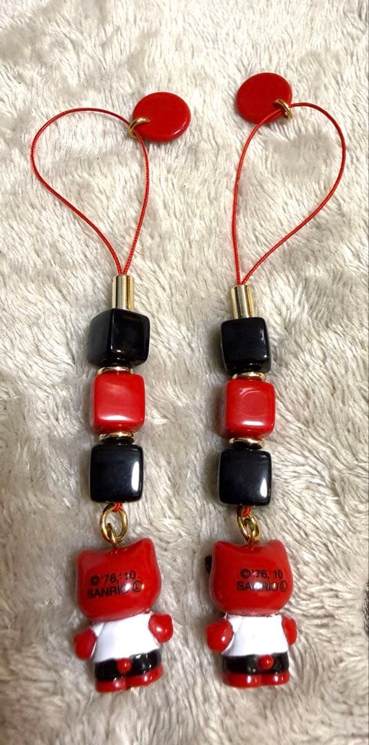 ご当地 根付けキティ一番 福 縁起 レトロ ペア red kitty