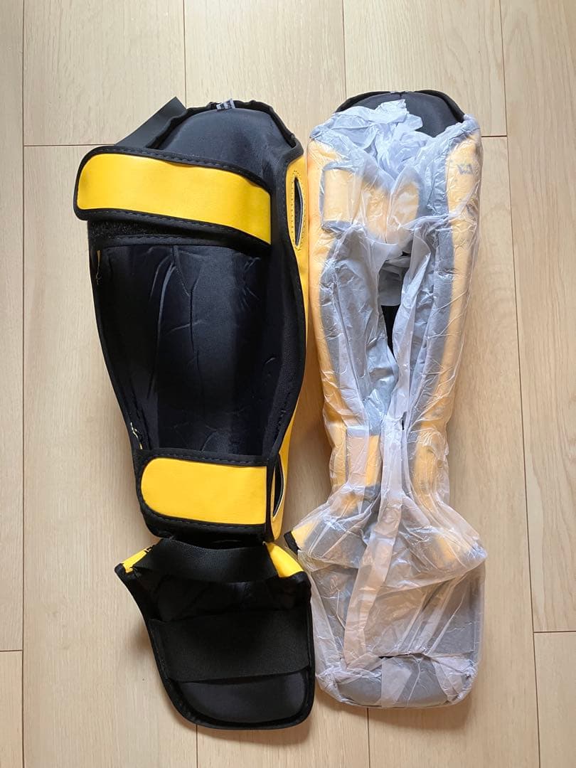Fairtex イエロー レガース