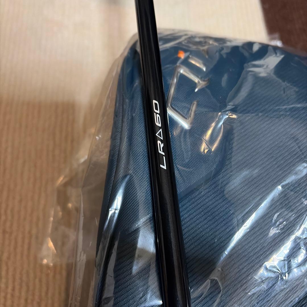 TaylorMade Qi4D LSドライバー 9.0度純正シャフト付き