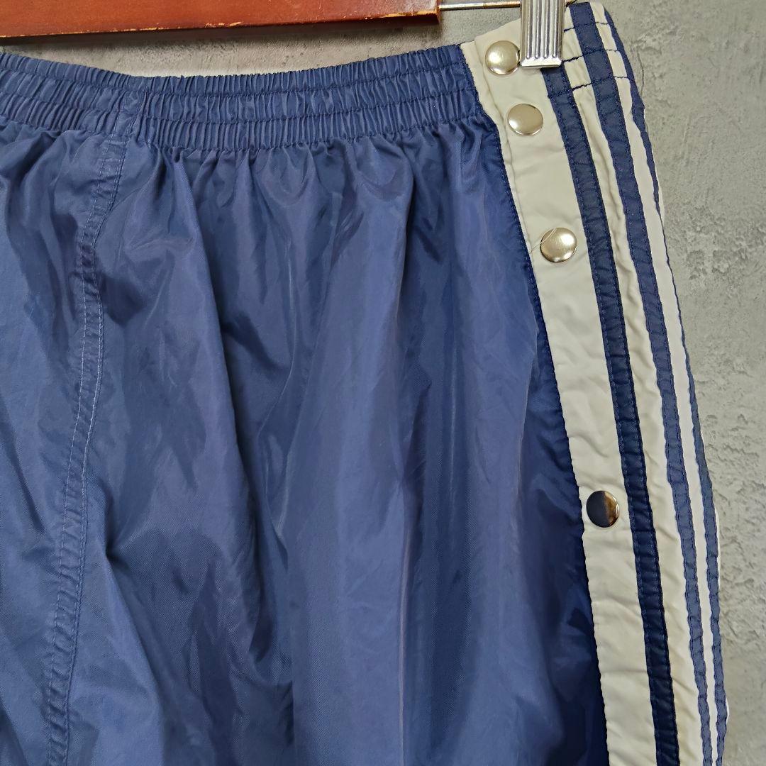 ヴィンテージ adidasナイロンパンツ　3本線　シャカシャカ　トラックパンツ