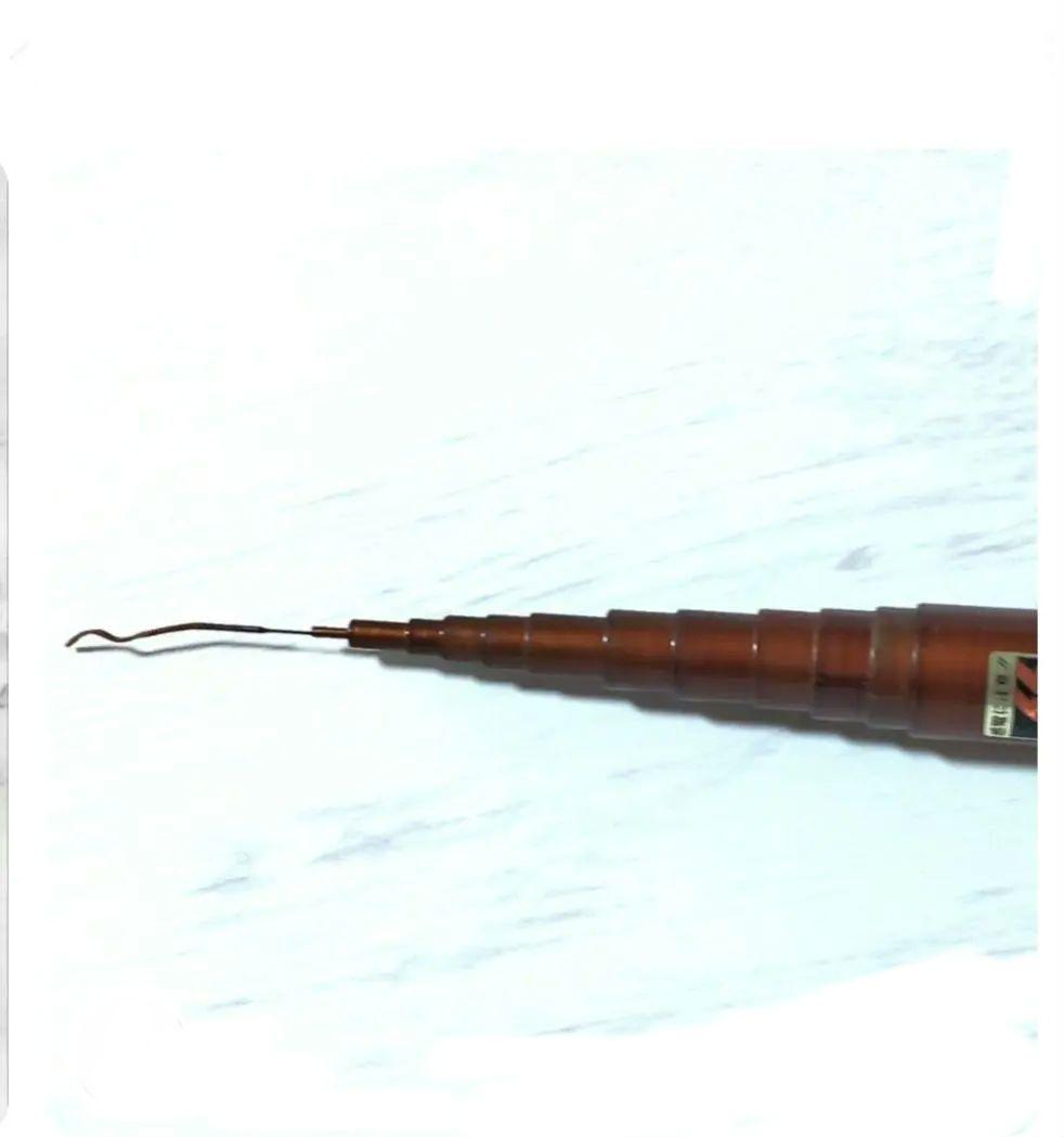 Daiwa Amorphous WHISKER 渓流竿 中硬61カバー付です。