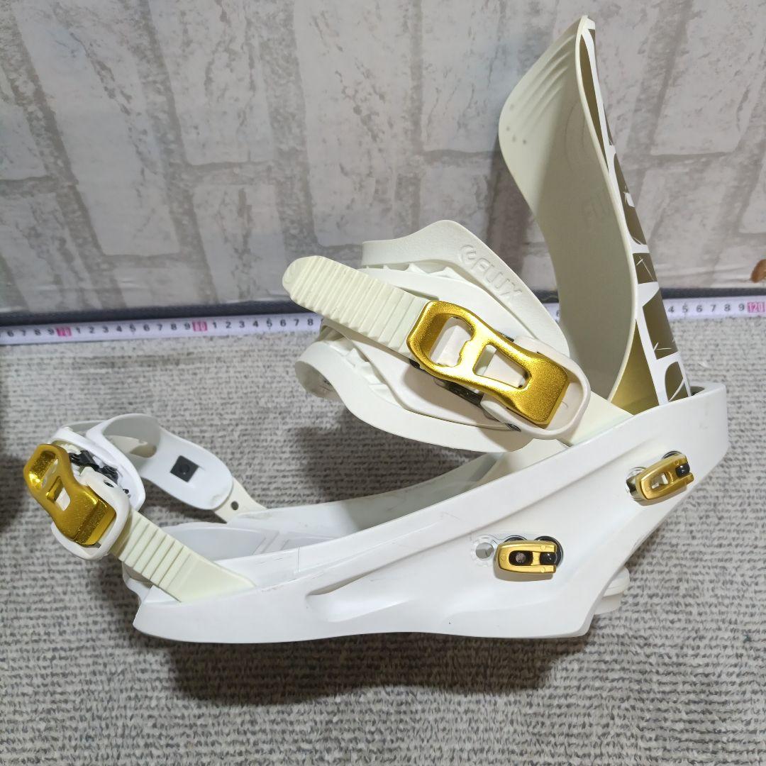 美品■FLUX TM Mサイズ ホワイトゴールド