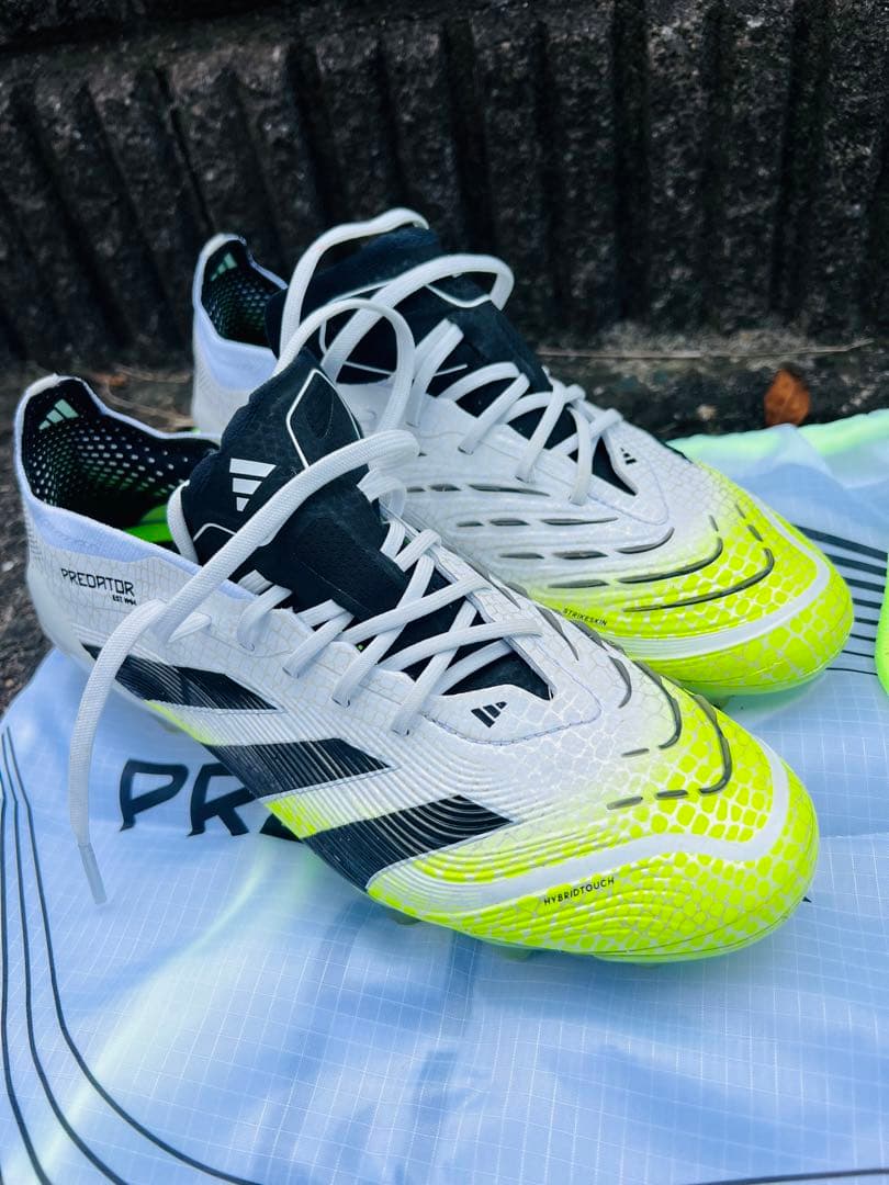adidas Predator サッカーシューズ 23センチ