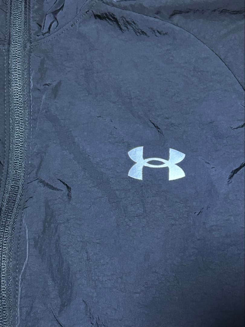 Under Armour ウィンドブレーカーとパンツ
