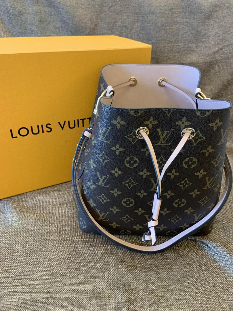 Louis vuittonモノグラム ネオノエ ローズプードル ピンク ブラウン