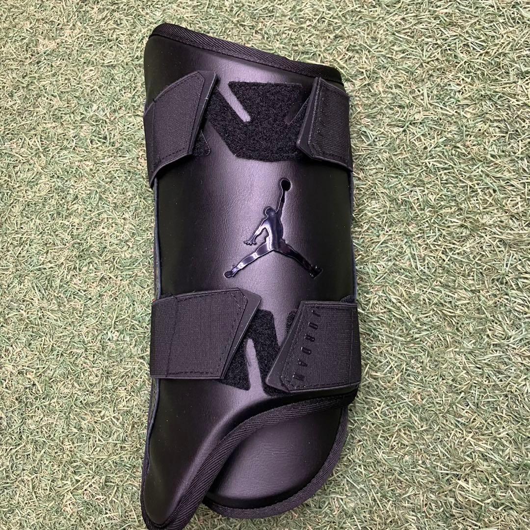 【激レア】NIKEジョーダン　フットガード右打者用　JD1104-076 新品
