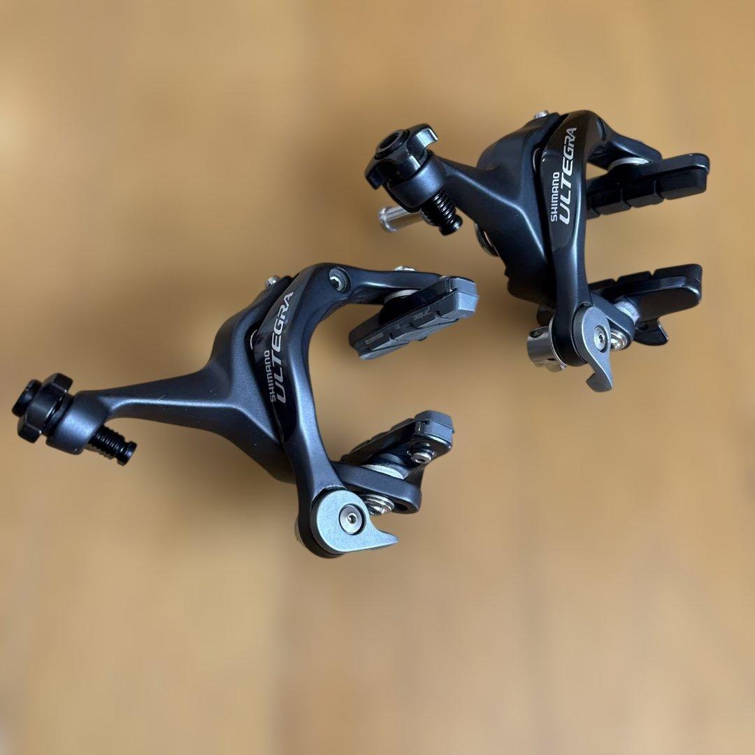 シマノBR-6800 ULTEGRA キャリパー　ブレーキ　１台分
