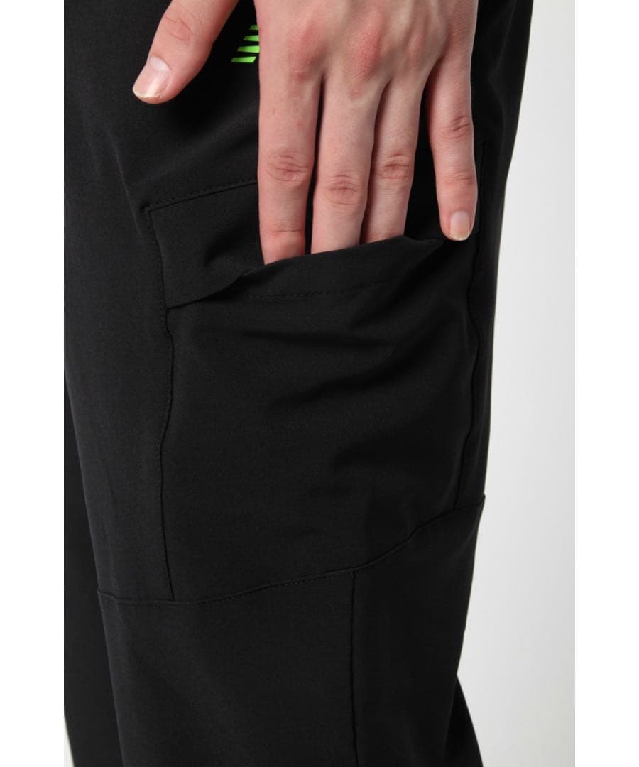 【新品】ニューバランス／上下セット／セットアップ／４(Ｍ)