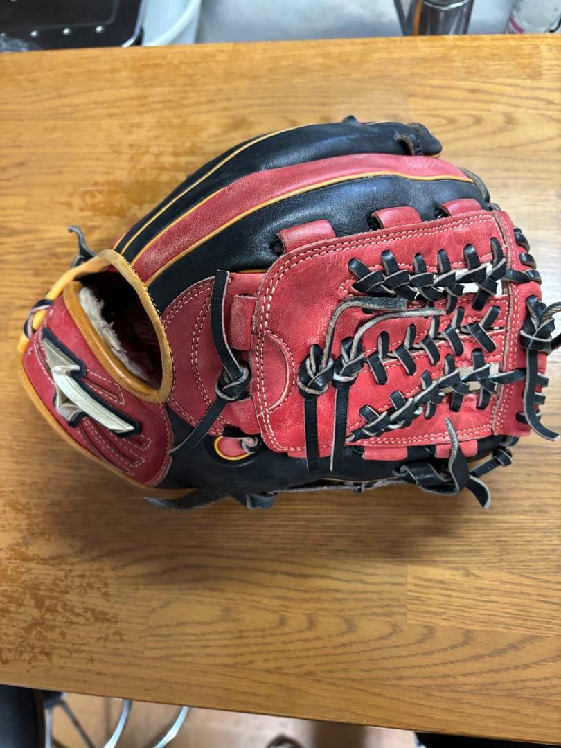 Mizuno レザーグローブ レッド/ブラック