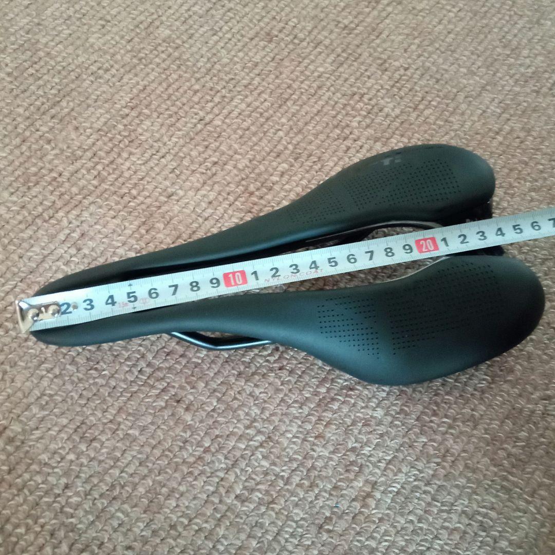 【期間限定価格】Selle Italia SLR BoostSuperflowS