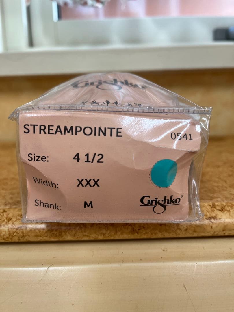 グリシコストリームポワント トゥシューズ 4 1/2 XXX M 新品