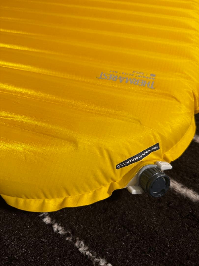 THERMAREST スリーピングマット　NEOAIR XLITE NXT