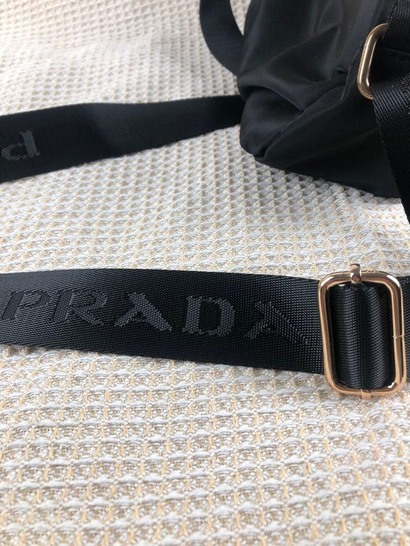 PRADA ブラック ショルダーバッグ ナイロン ノベルティ ブラック a2