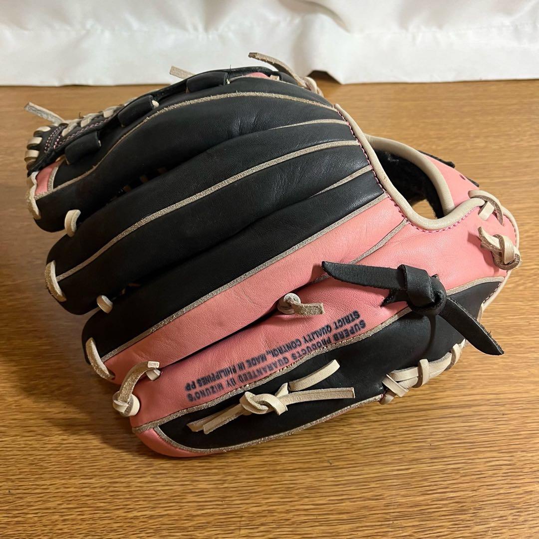 ミズノ 一般軟式 ソフト グローブ グラブ 内野用 黒/ピンク 美品