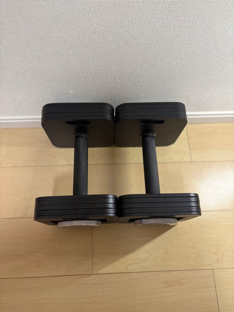 たっく様【美品】EisenLink 可変式ダンベル 20kg×1