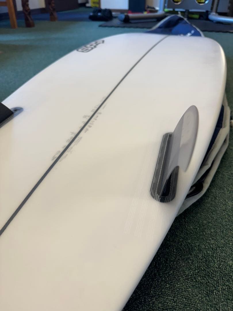 “美品\"SP ショートボード 5'9\" フィン、ボードケース付き