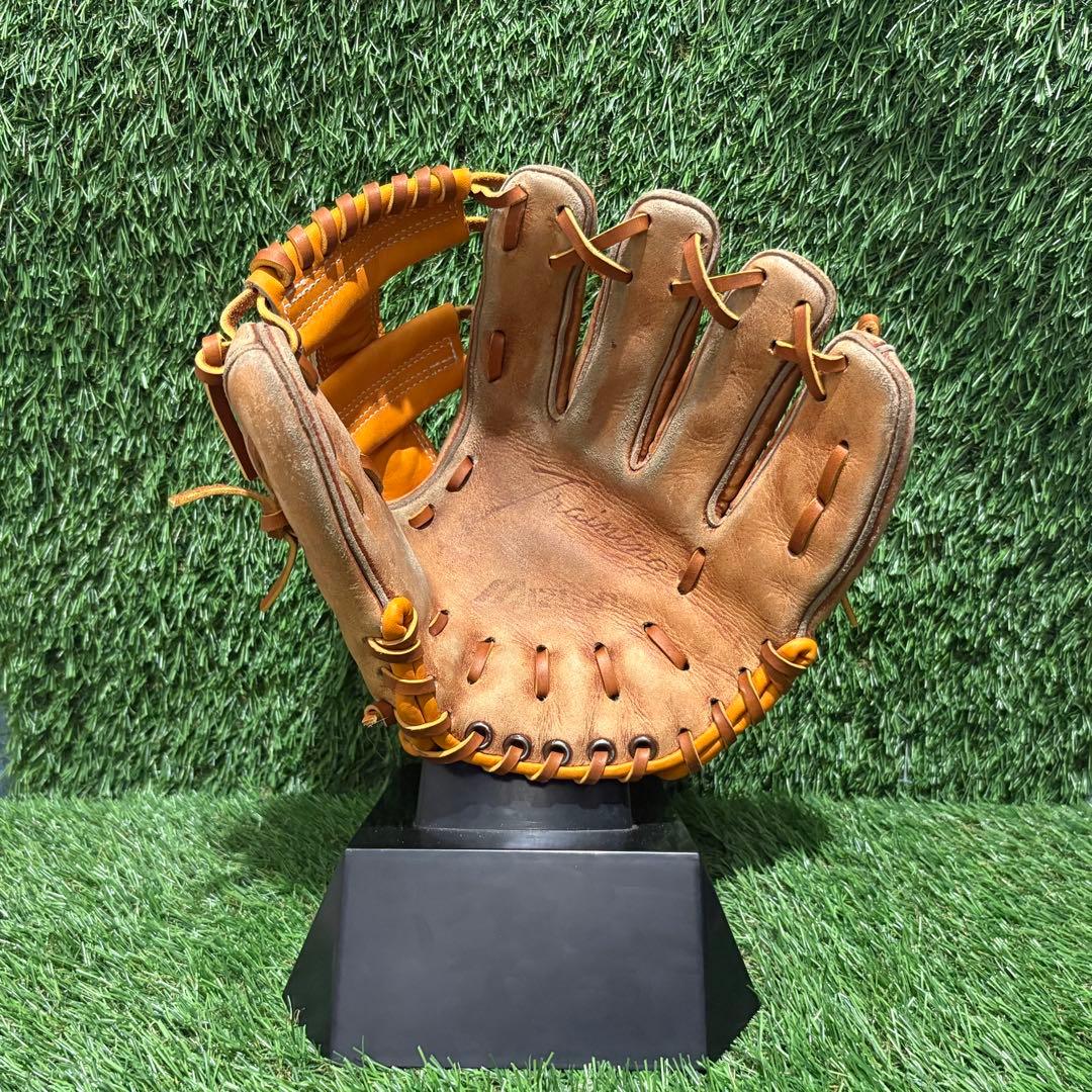 野球グラブ　グローブ　一般硬式大人用　内野手用　ミズノワールドウィントレーニング