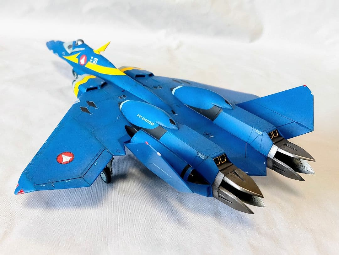 1/72 マクロスプラス YF-21 完成品プラモデル