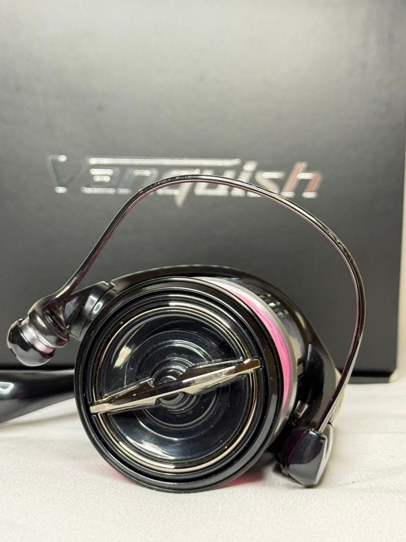 シマノ19ヴァンキッシュC3000SDH 本体のみ　ハンドルリールキャップ無し